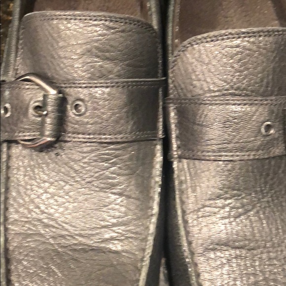 Black grain calf slip on loafer; great shape - Picture 6 of 8